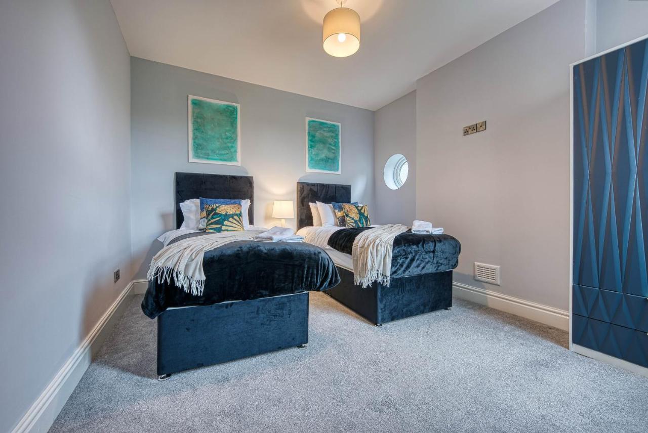 Spacious Nottingham Abode - Sleeps 16 Kültér fotó